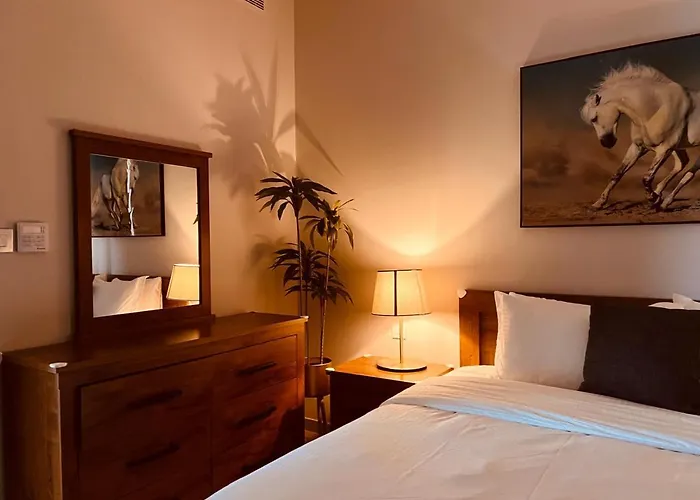 One Guest Place Elegant 1Bhk Apartment In Muscat Bay 01