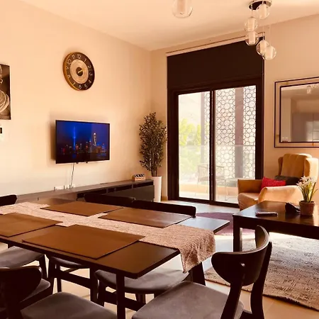 One Guest Place Elegant 1Bhk Apartment In Muscat Bay 01 Exterior photo