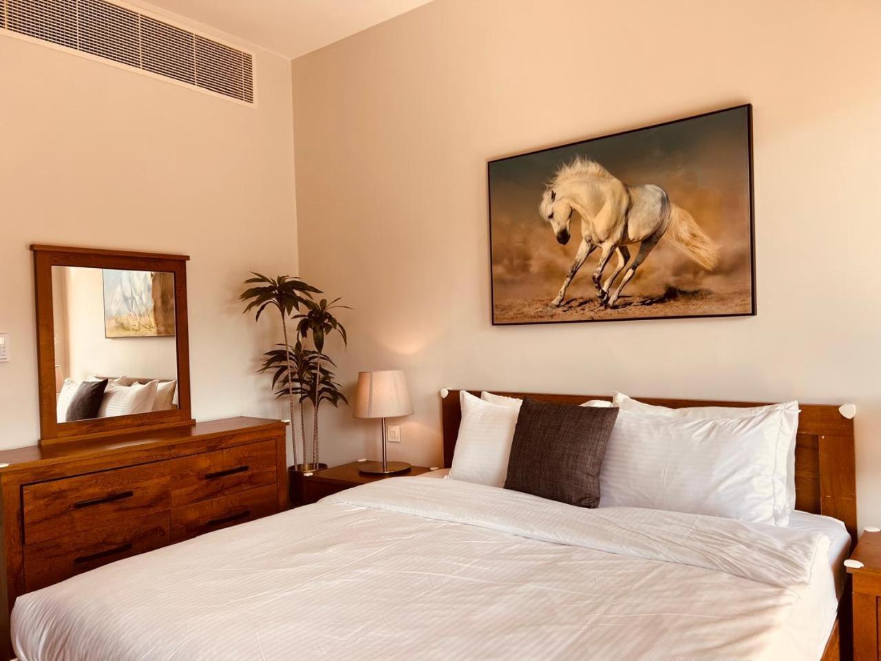 One Guest Place Elegant 1bhk In Bay 01 * Mascate